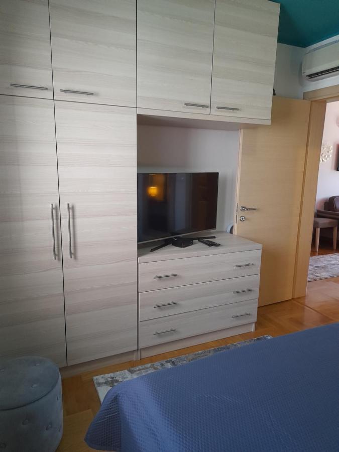 Apartment Capriati With Parking Garage Umag Buitenkant foto