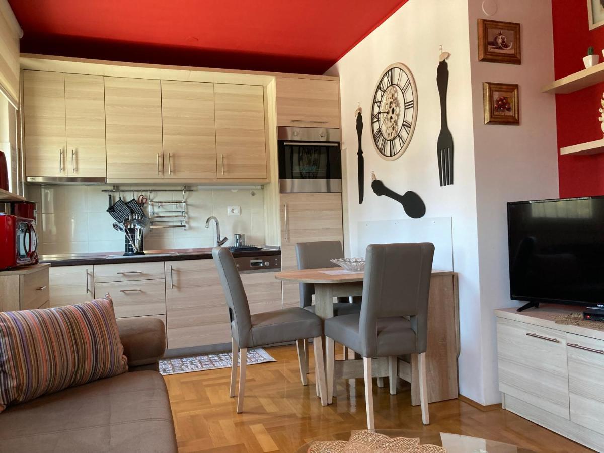 Apartment Capriati With Parking Garage Umag Buitenkant foto